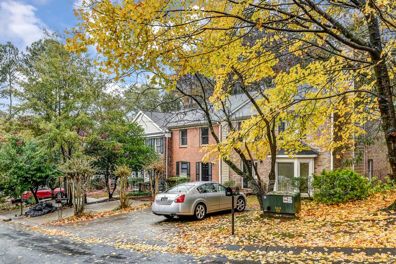 Townhouse for rent at 1702 Twin Brooks Dr SE, Marietta, GA 30067