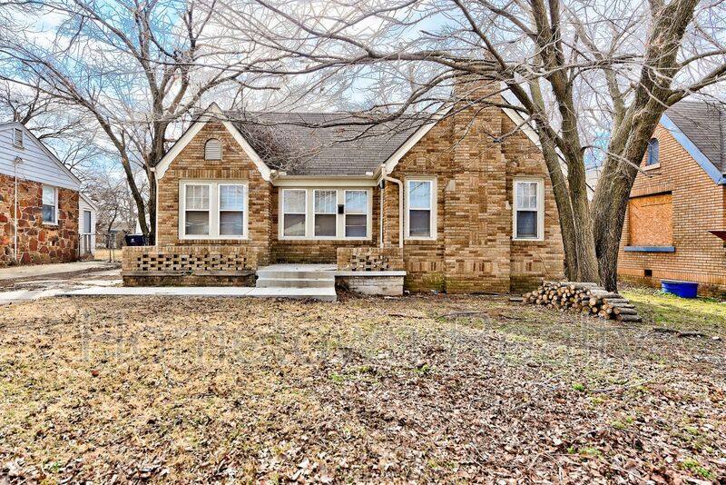 House for rent at 2212 NE 22nd St, Oklahoma City, OK 73111