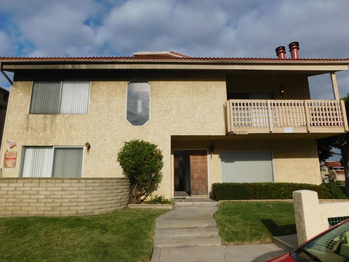 Apartment for rent at 16751 Moody Circle, Huntington Beach, CA 92649