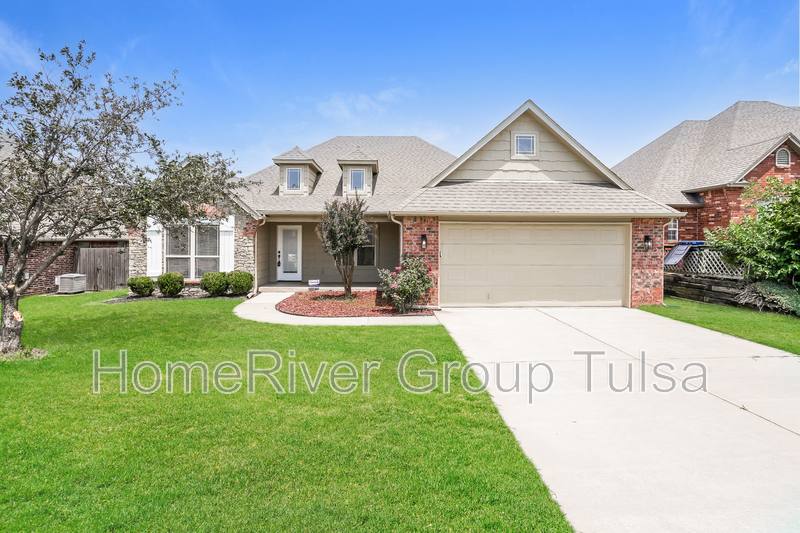 House for rent at 13313 E 43rd St, Tulsa, OK 74134