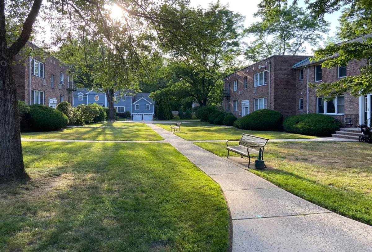 Apartment for rent at 31-47 Lafayette Ave, Chatham, NJ 07928