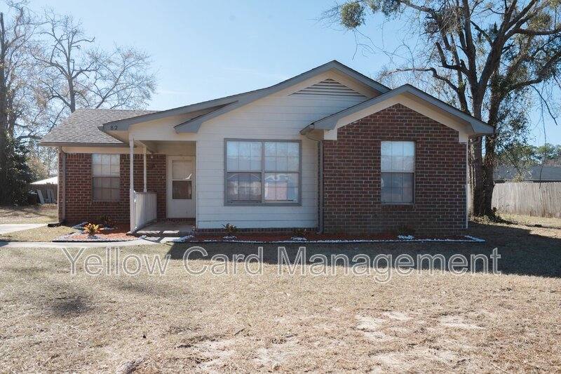 House for rent at 82 Crosby Dr, Hinesville, GA 31313