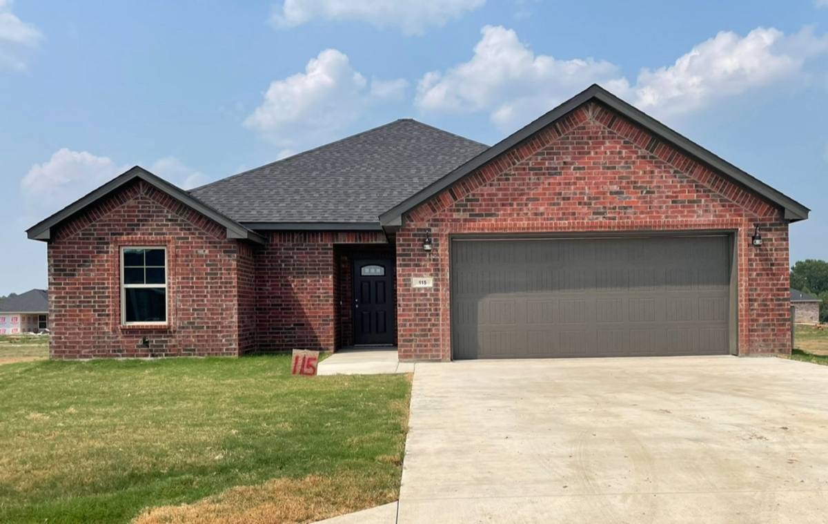 House for rent at 115 Santa Monica Ave, Durant, OK 74701