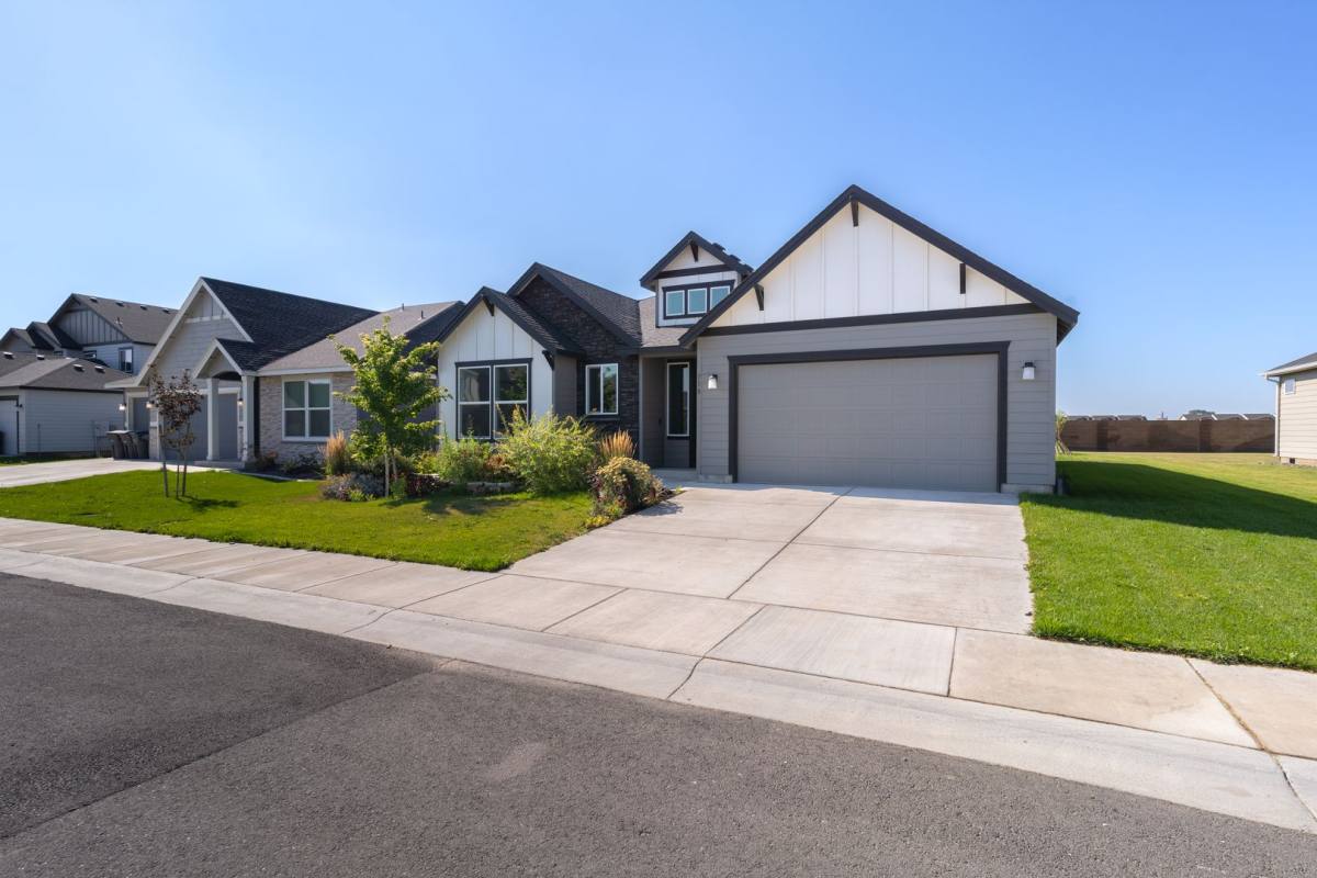 House for rent at 718 I St NE, Quincy, WA 98848