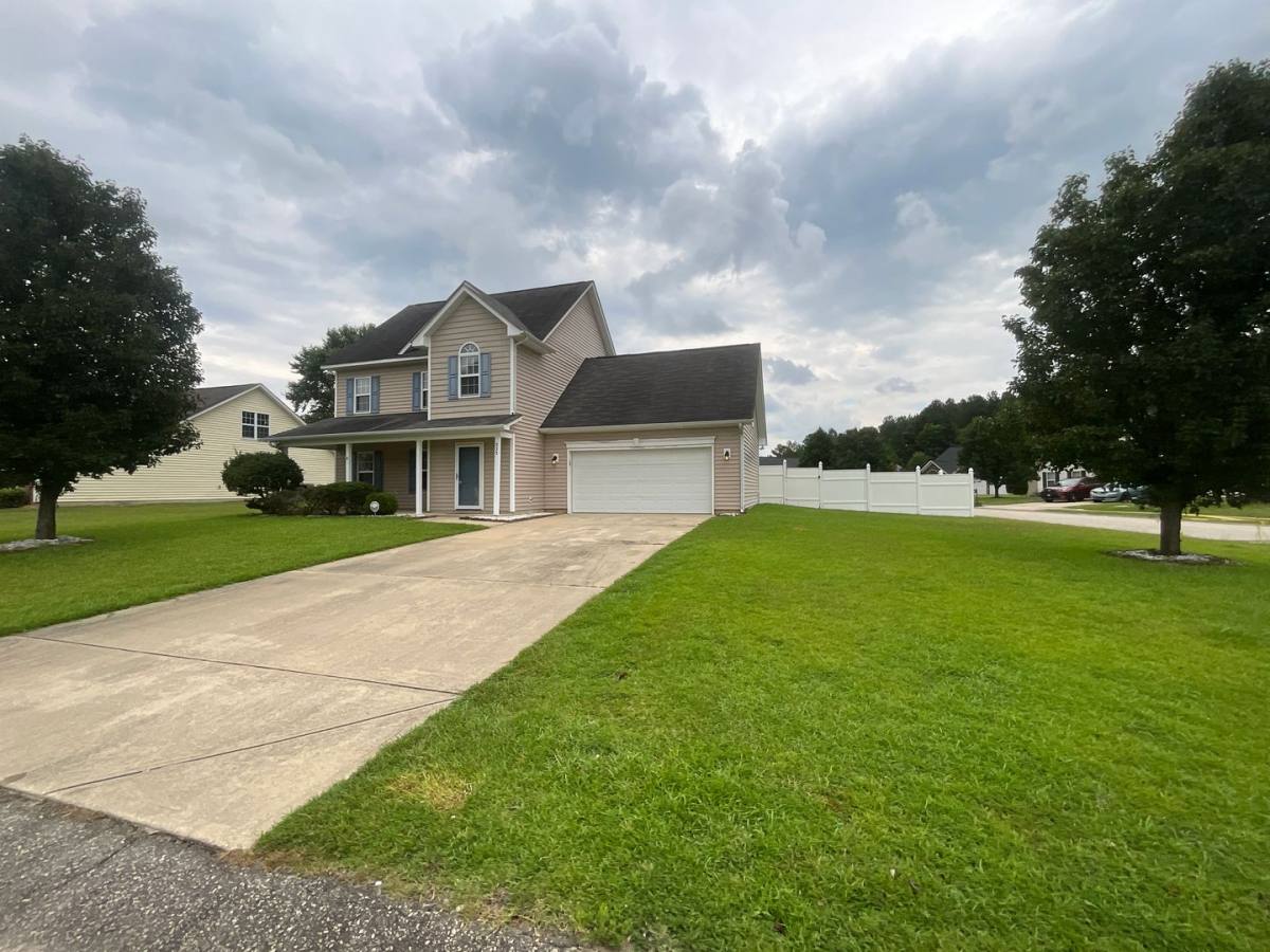 House for rent at 223 Lochwood, Raeford, NC 28376