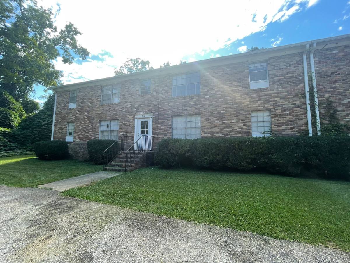Apartment for rent at 116-D Tillman Dr, Carrollton, GA 30117