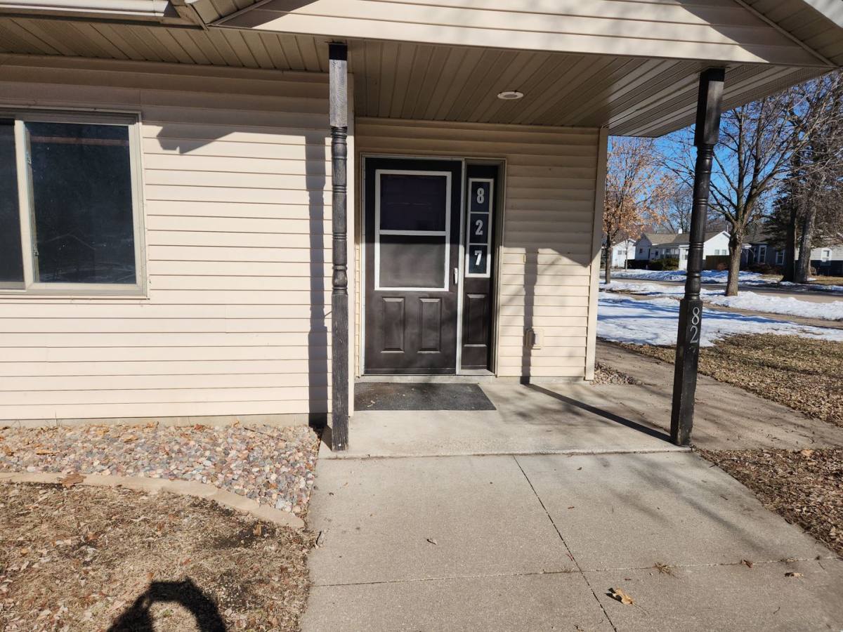 Apartment for rent at 827 Gohres St, La Crosse, WI 54603