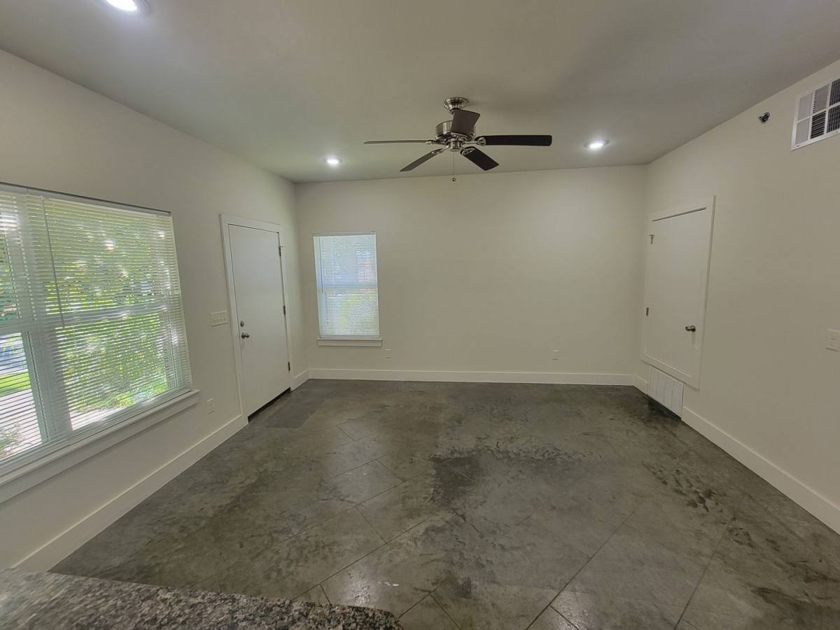 Apartment for rent at 1241 Oakland Ave, Fayetteville, AR 72703