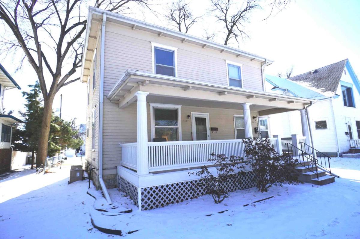 Apartment for rent at 1415 1417 C St, Lincoln, NE 68502