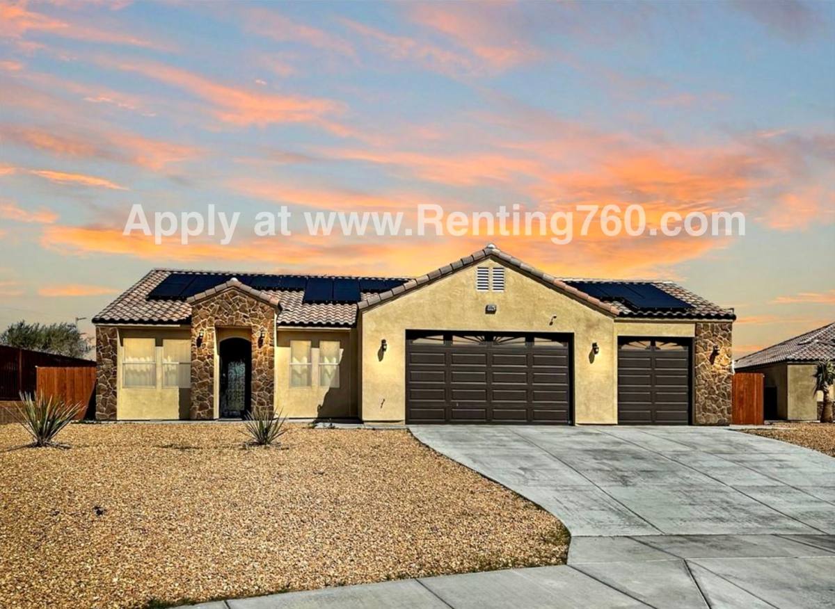 House for rent at 56942 Ivanhoe Dr, Yucca Valley, CA 92284