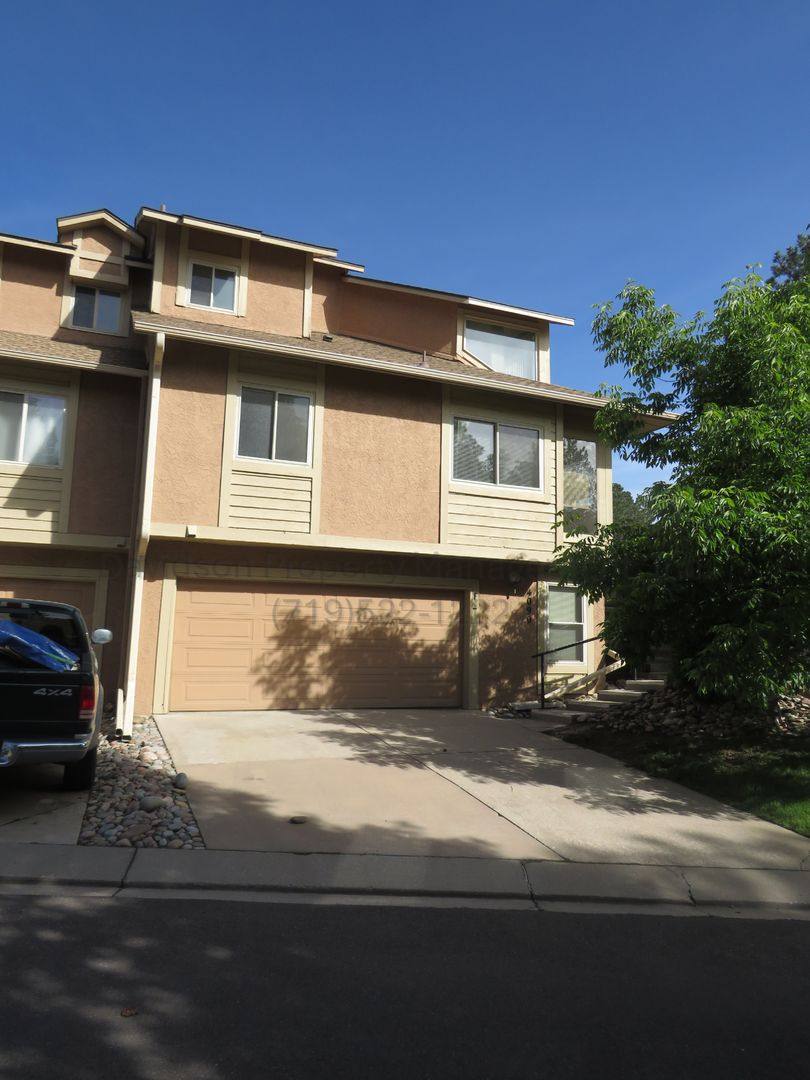 Townhouse for rent at 4090 Autumn Heights Dr, Colorado Springs, CO 80906
