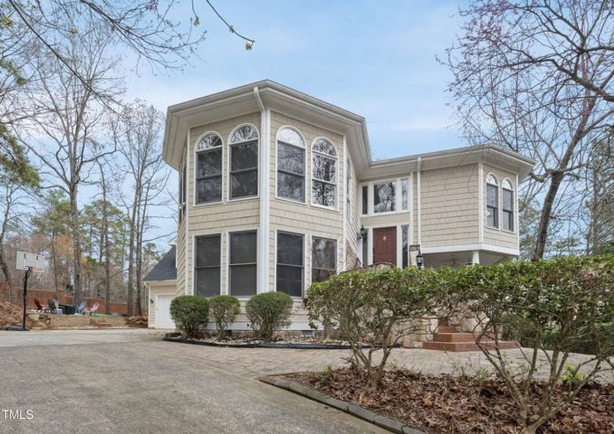 House for rent at 104 Sierra Dr, Chapel Hill, NC 27514