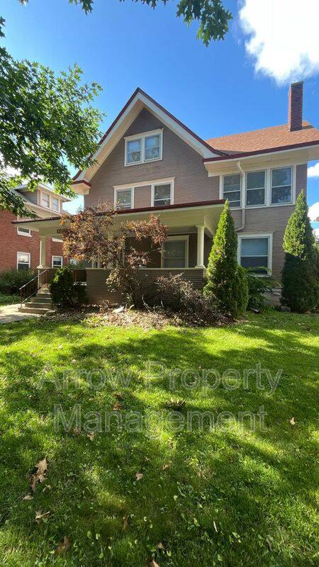 Apartment for rent at 1820 A St #2, Lincoln, NE 68502