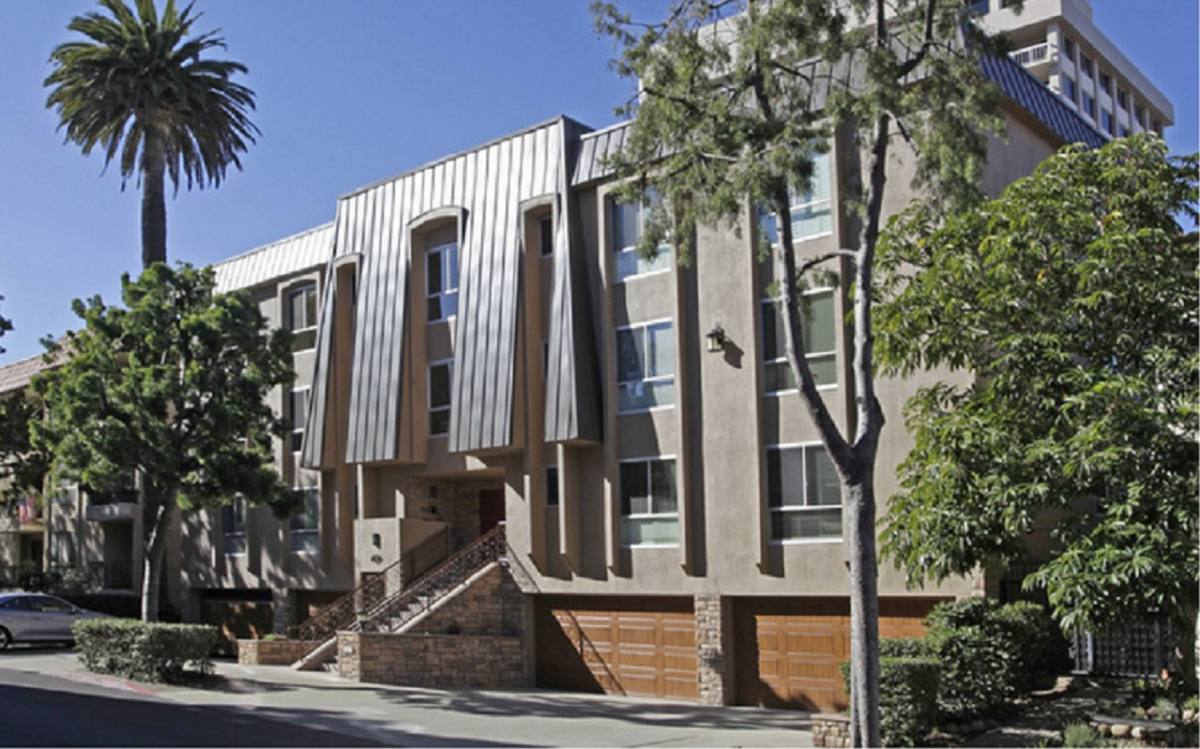 Apartment for rent at 3550 3rd Ave, San Diego, CA 92103