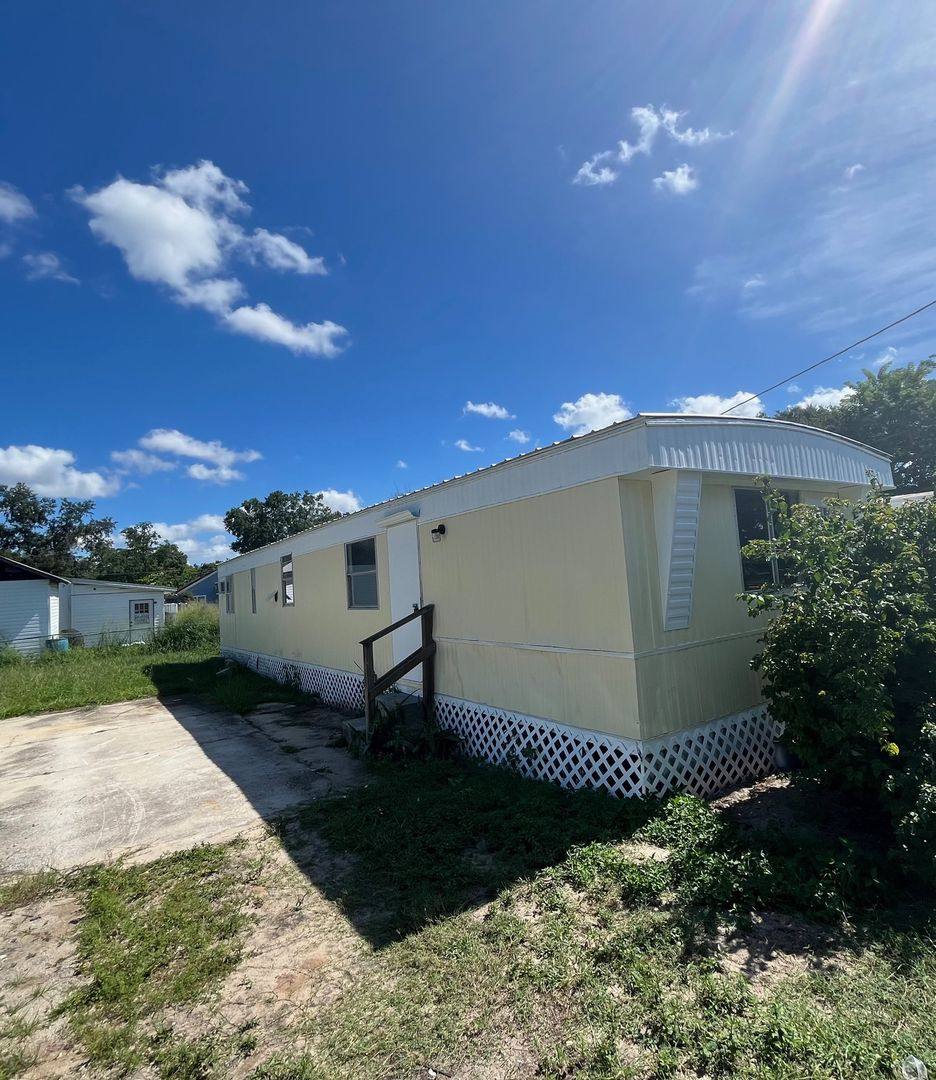 House for rent at 307 Camellia Lane, Auburndale, FL 33823