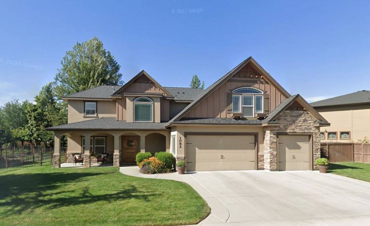 House for rent at 1082 E Azan St, Meridian, ID 83646
