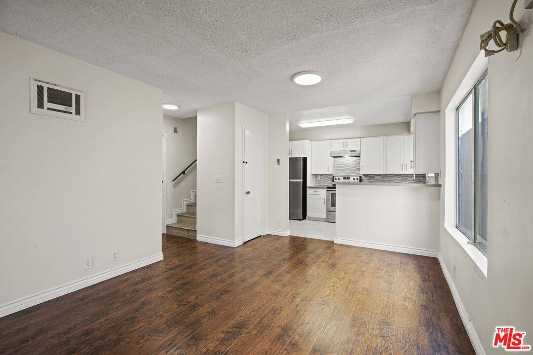 Apartment for rent at 1418 S Bentley Ave, Los Angeles, CA 90025