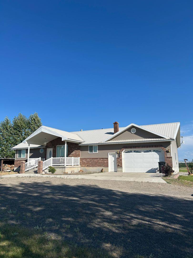 House for rent at 1727 E 300 N, Rexburg, ID 83440