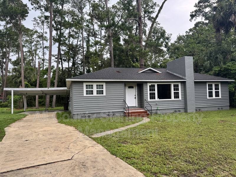 House for rent at 276 NW Burk Ave, Lake City, FL 32055