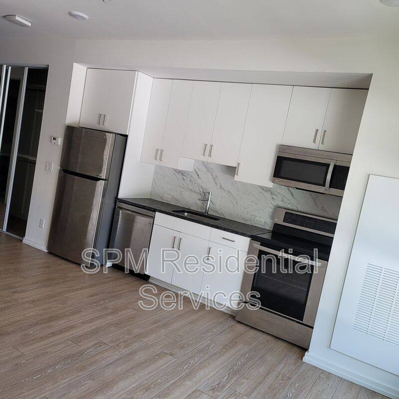 Apartment for rent at 724 S 5th Ave #306, Wilmington, NC 28401