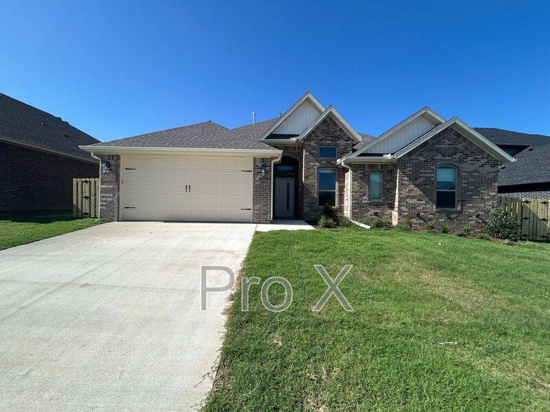 House for rent at 1450 Overcup Oak Lane, Bentonville, AR 72713