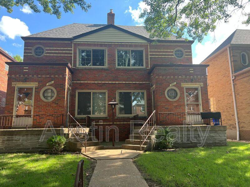 Apartment for rent at 6358 Sutherland Ave #2E, Saint Louis, MO 63109