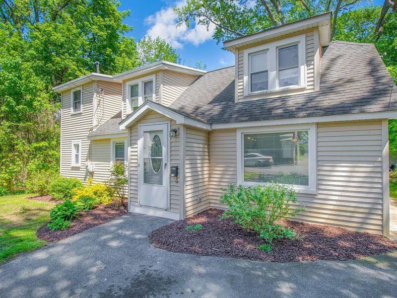 Apartment for rent at 15 Casimir St #REAR, Westfield, MA 01085