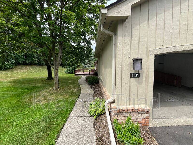 Condo for rent at 1131 Timberview Trail, Bloomfield Hills, MI 48304