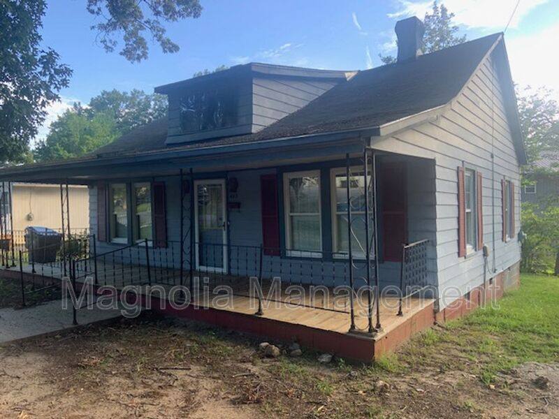 House for rent at 423 Corbitt Rd, Henderson, NC 27536