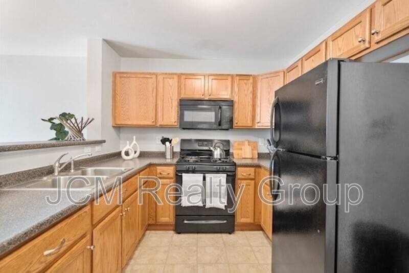 Townhouse for rent at 183 Washington Ave #206 2nd, Chelsea, MA 02150