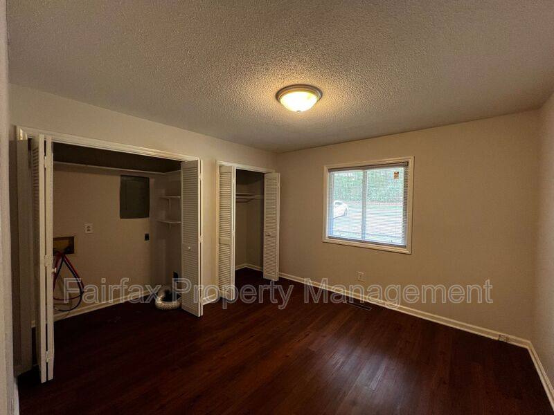 Apartment for rent at 475 Cedar Lake Rd #A, Chapel Hill, NC 27516