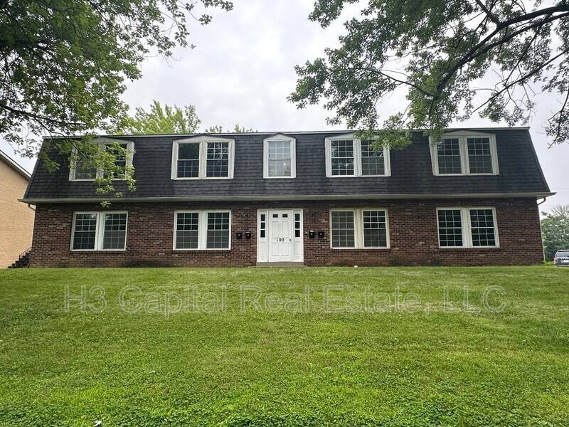 Apartment for rent at 100 Gettysburg #B, Belleville, IL 62226
