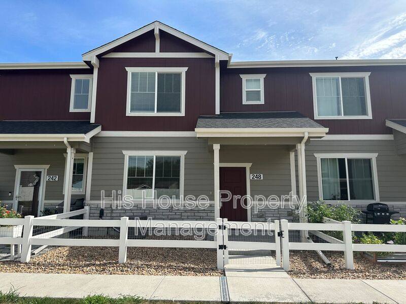 Townhouse for rent at 248 Oriole Way, Johnstown, CO 80534