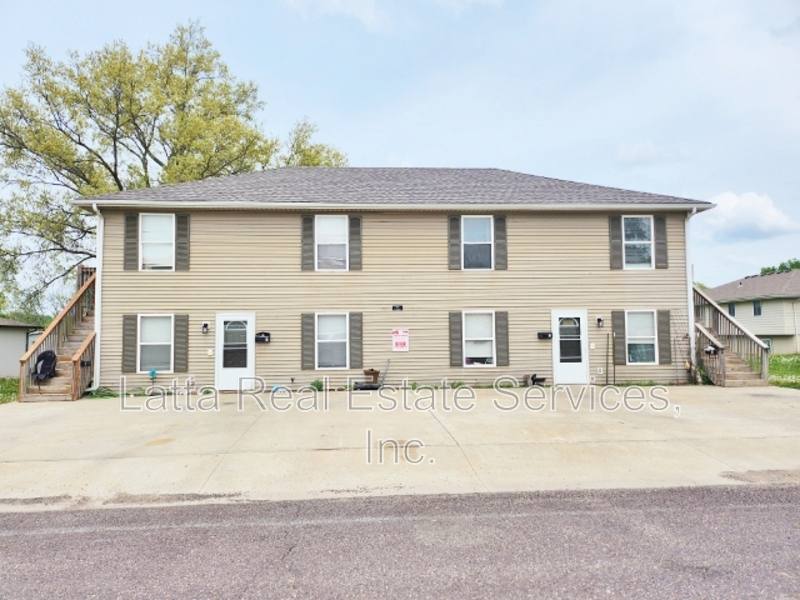 Apartment for rent at 305 W Otway St #D, Odessa, MO 64076