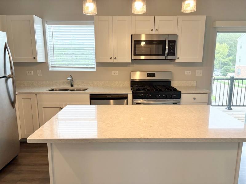 Apartment for rent at 855 E Main St #2D, Dundee, IL 60118