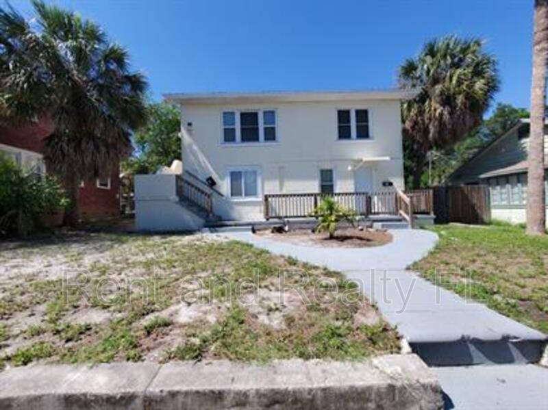 House for rent at 827 Paris Ave S #A, Saint Petersburg, FL 33701