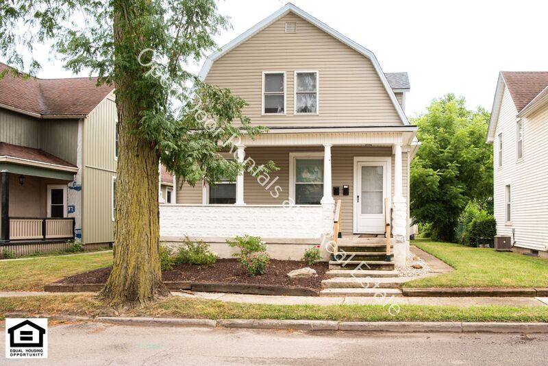 Apartment for rent at 1909 Bequette St #2, Fort Wayne, IN 46808
