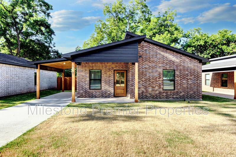 House for rent at 118 E Harrison St, Denison, TX 75021