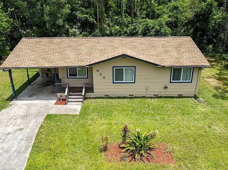 House for rent at 950 Lee St, Saint Augustine, FL 32084