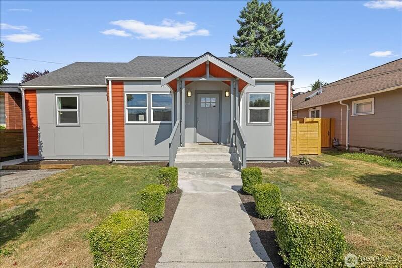 House for rent at 110 Pelly Ave N, Renton, WA 98057