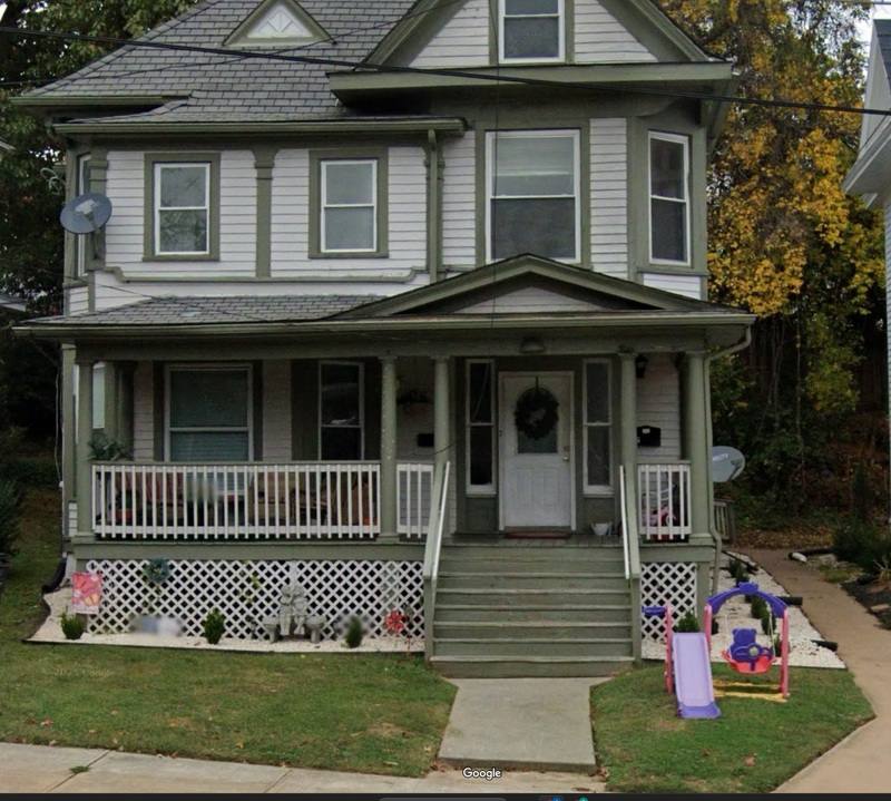 Apartment for rent at 820 Rivermont Ave, Lynchburg, VA 24504
