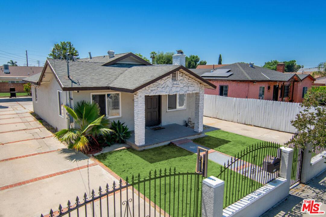 Apartment for rent at 11862 Art St, Sun Valley, CA 91352