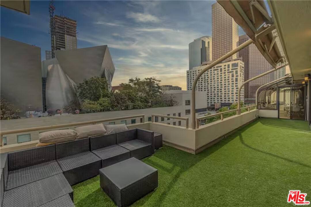 Condo for rent at 121 S Hope St #505, Los Angeles, CA 90012