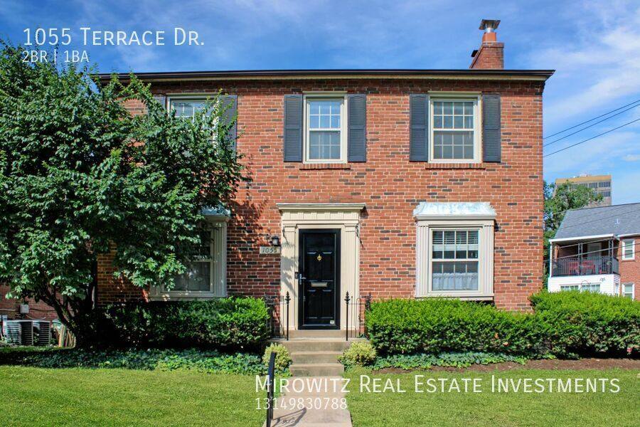 House for rent at 1055 Terrace Dr, Saint Louis, MO 63117