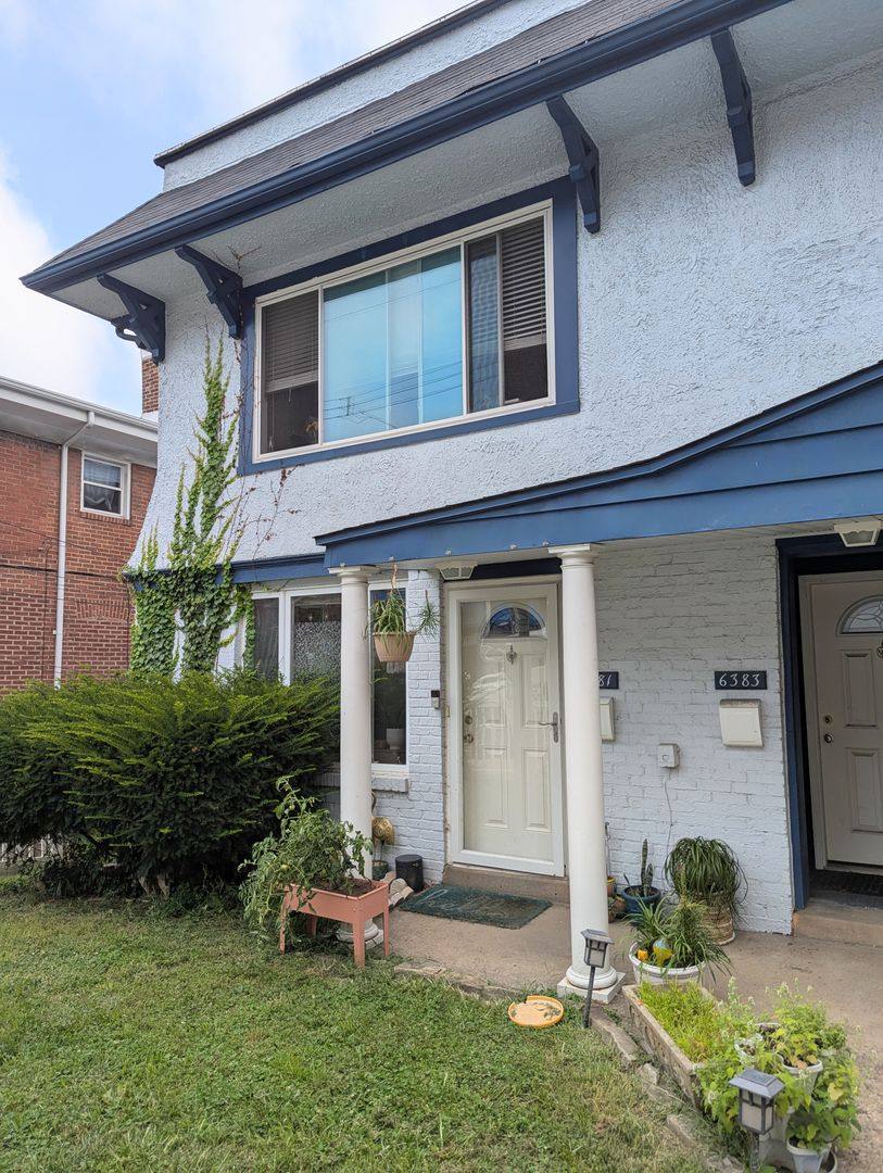 Apartment for rent at 6381-6387 Alderson St, Pittsburgh, PA 15217