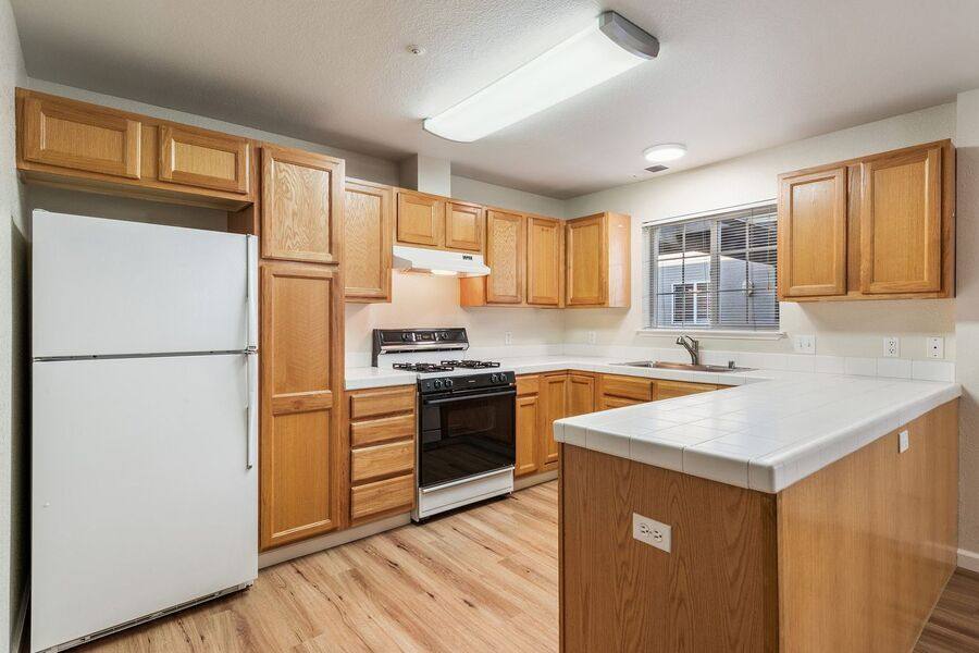 Apartment for rent at 625 Cedar St #F, San Carlos, CA 94070