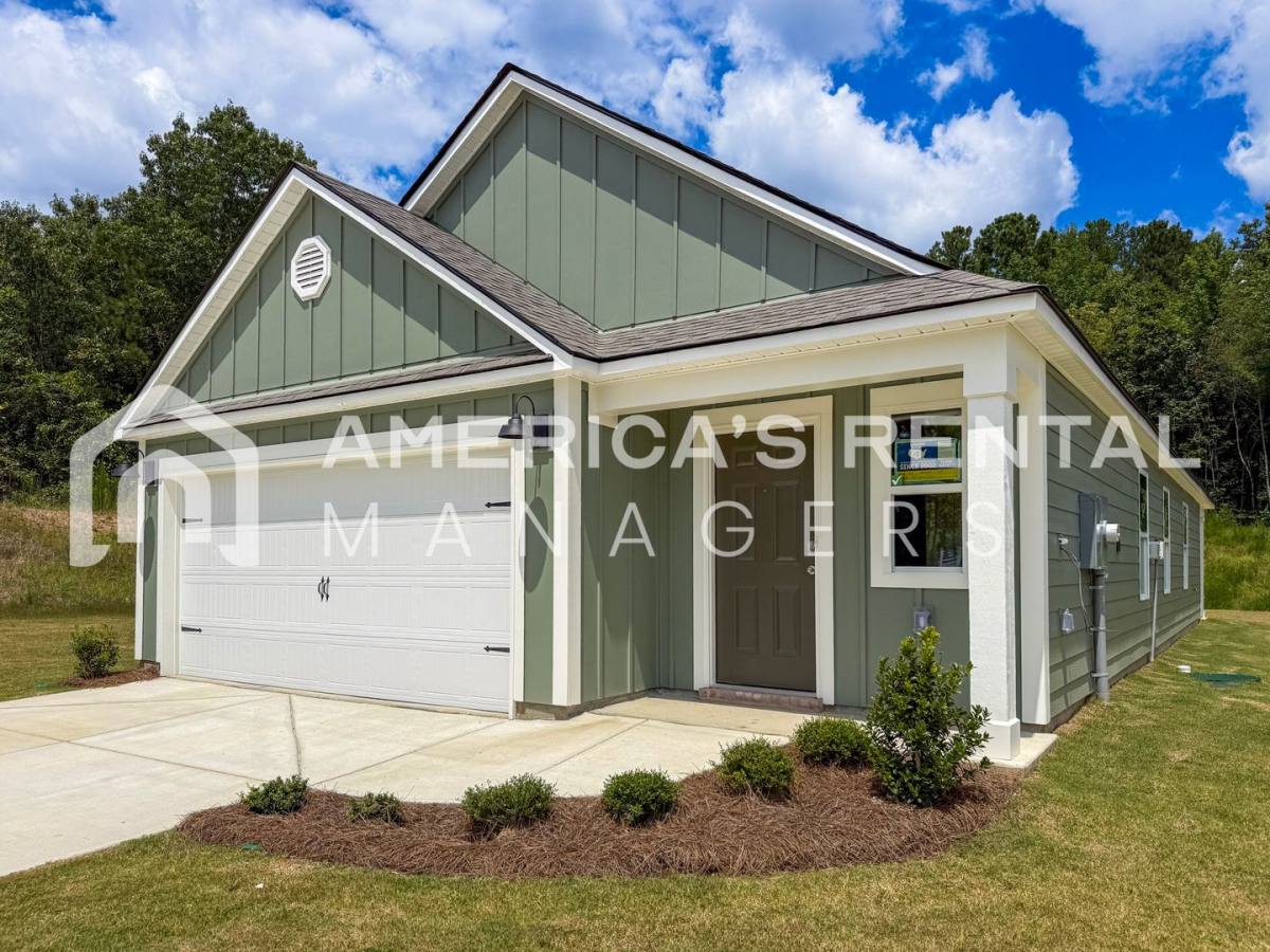 House for rent at 810 Sterling Place, Odenville, AL 35120