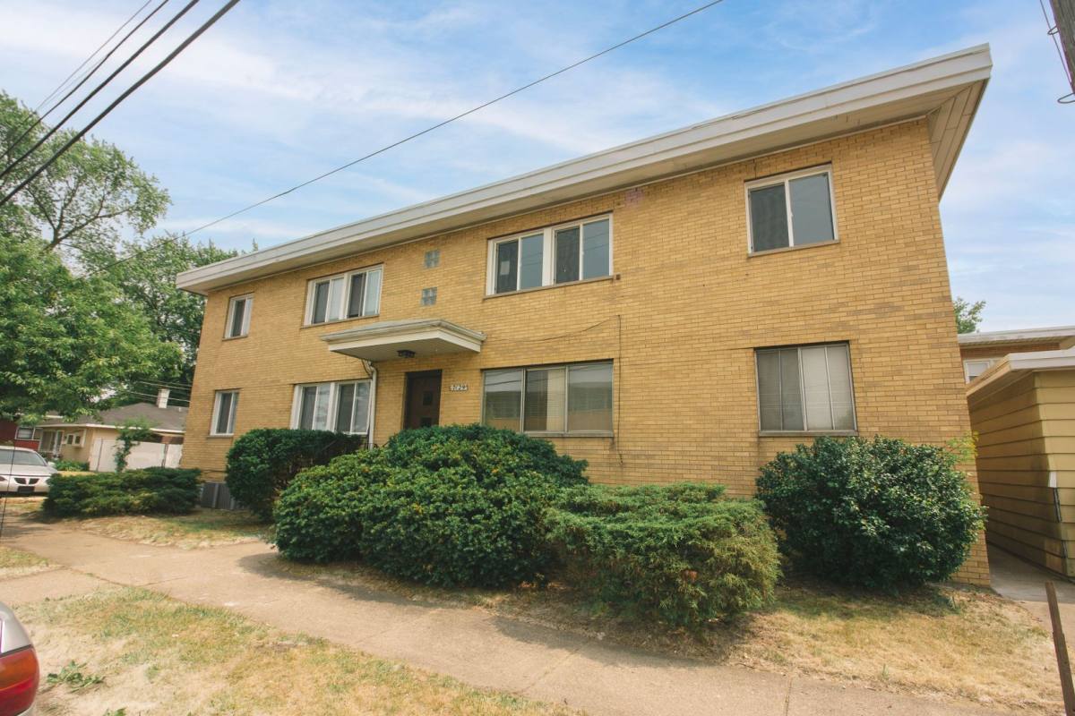 Apartment for rent at 7129 Columbia Ave, Hammond, IN 46324