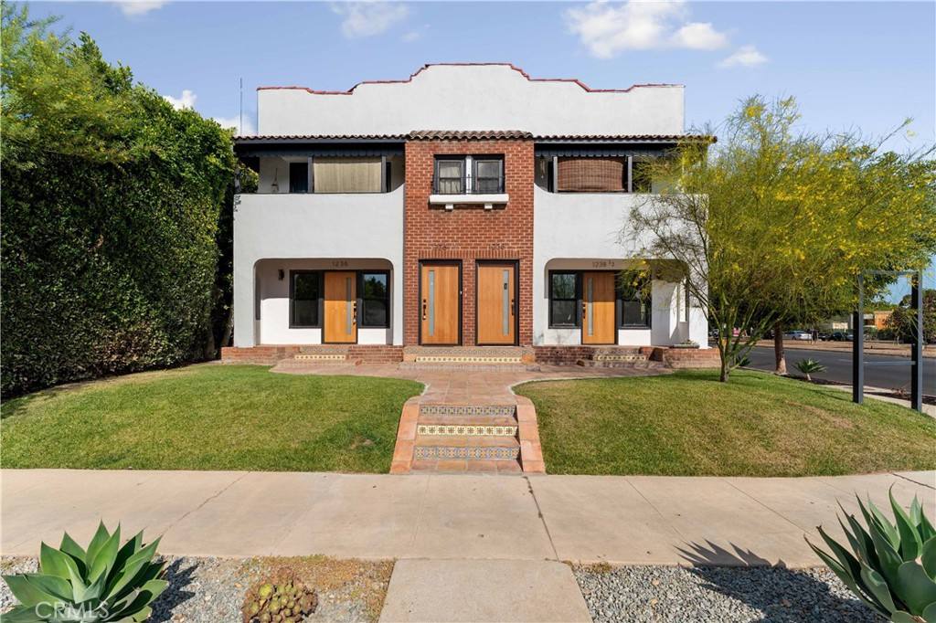 Apartment for rent at 1236 S Cloverdale Ave, Los Angeles, CA 90019