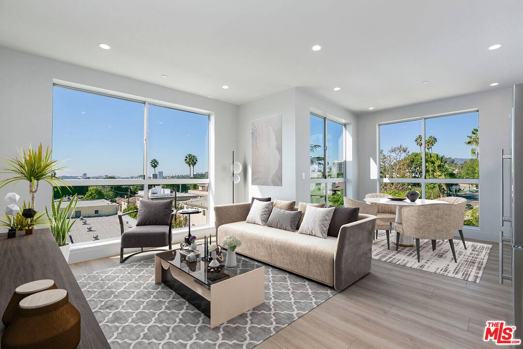 Apartment for rent at 12431 Rochester Ave #306, Los Angeles, CA 90025